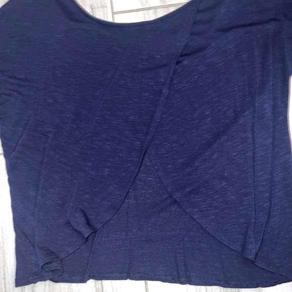 Xhilaration Split Back Tee - Picture 3 of 4